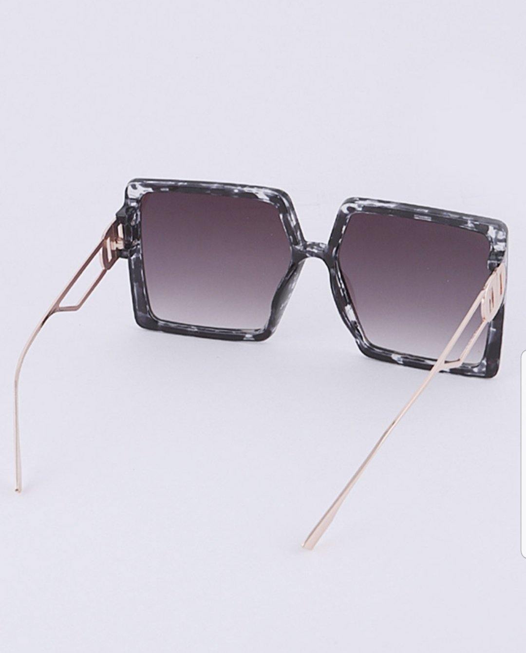 Oversize Square Sunglasses - Simply Divine by Nicole 